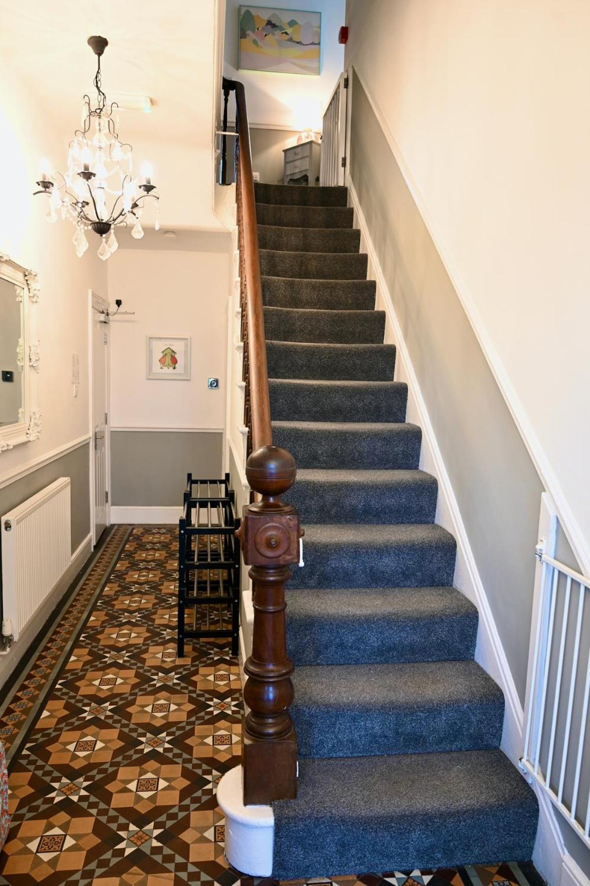 Glan Y Mor, Sleeps 20, 8 Bedrooms, 8 Bathrooms, Seafront, Criccieth Exterior photo